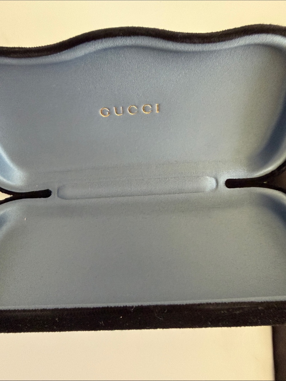 Gucci Black Velvet Sunglasses Case with Light Blue Interior - Picture 3 of 6